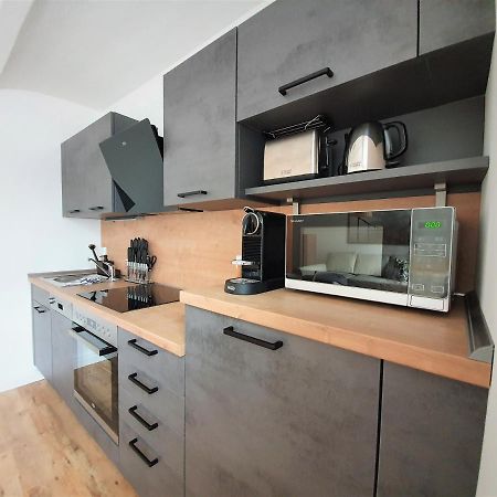 Pb Ferienwohnungen - Fewo 1 - Stilvoll Eingerichtetes Apartment Im Herzen Senftenbergs المظهر الخارجي الصورة