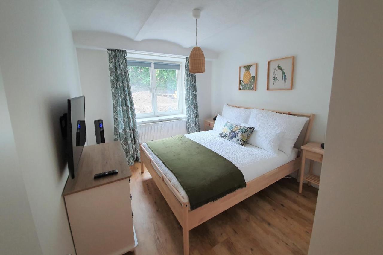 Pb Ferienwohnungen - Fewo 1 - Stilvoll Eingerichtetes Apartment Im Herzen Senftenbergs المظهر الخارجي الصورة