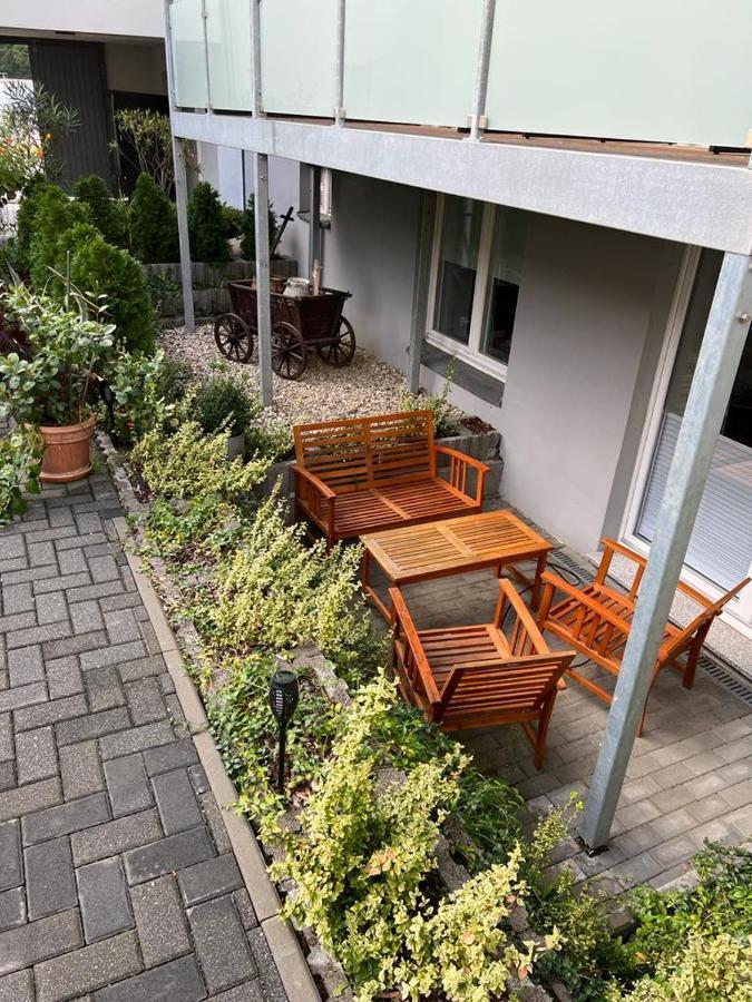 Pb Ferienwohnungen - Fewo 1 - Stilvoll Eingerichtetes Apartment Im Herzen Senftenbergs المظهر الخارجي الصورة